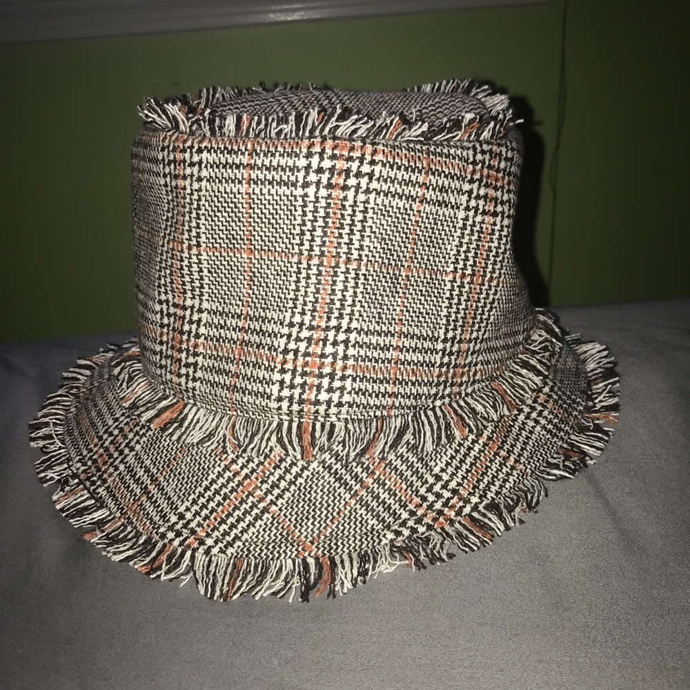 Bucket Hat